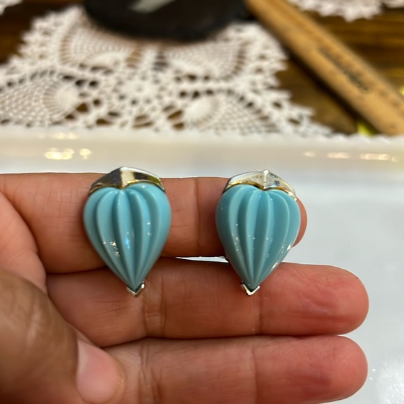 Vintage  Lisner Silver Tone Blue clip Earrings - Picture 1 of 6